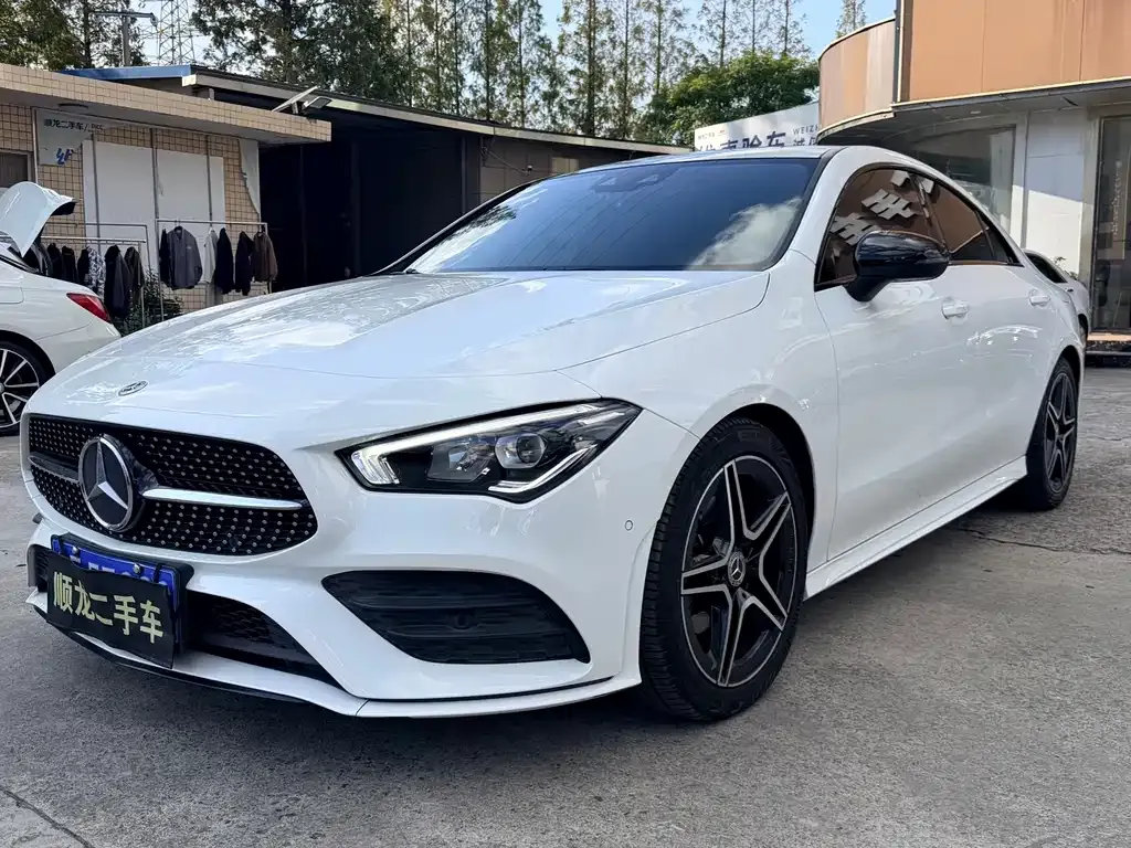 Mercedes-Benz GLA — фото 1