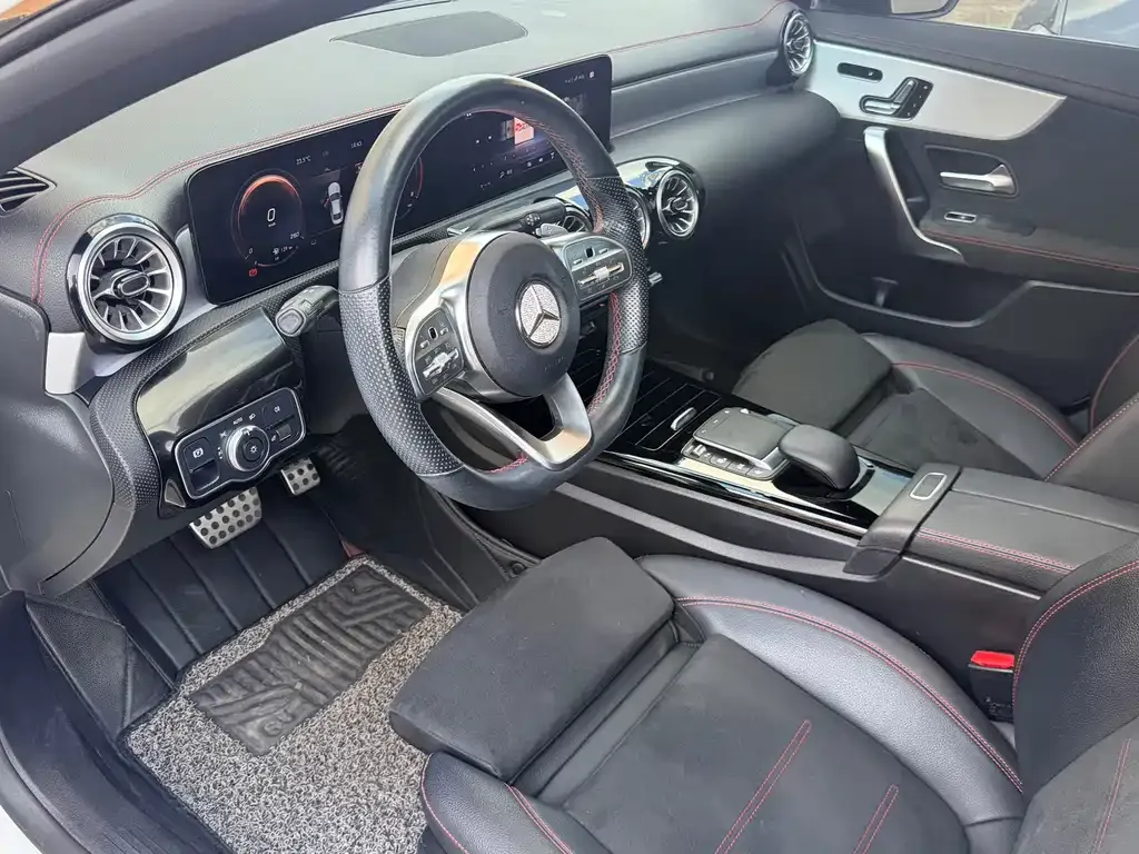 Mercedes-Benz GLA — фото 6
