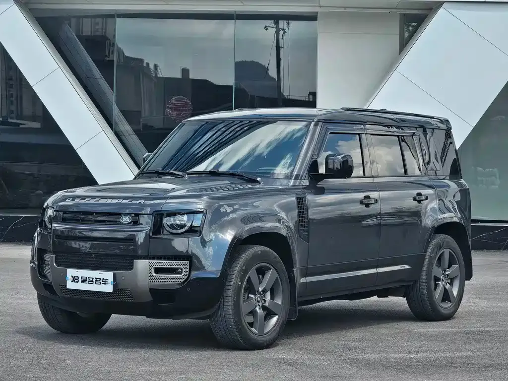 Land Rover Defender — фото 1