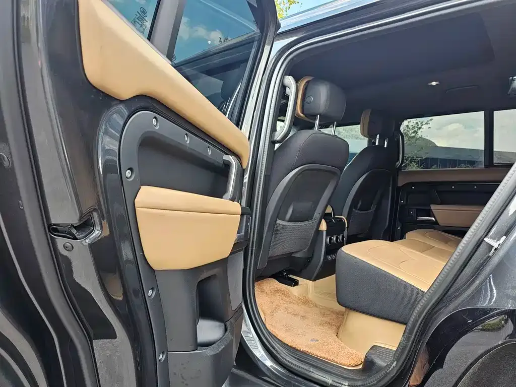Land Rover Defender — фото 2
