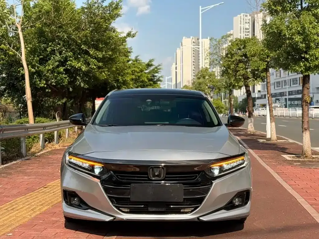 Honda Accord — фото 4