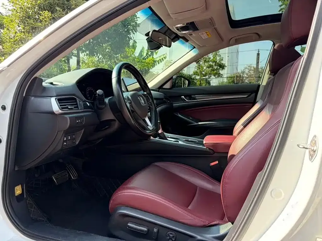 Honda Accord — фото 3