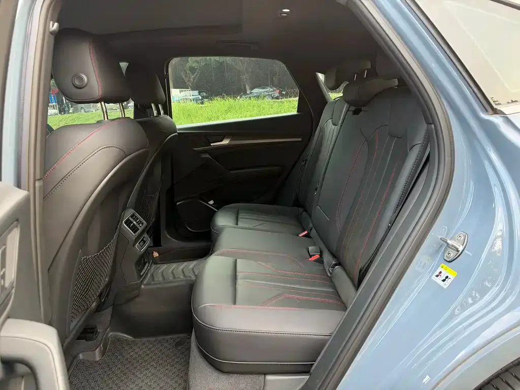 Audi Q5L Sportback — фото 2