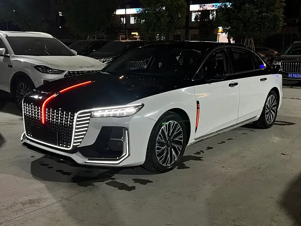 Hongqi H5 — фото 1