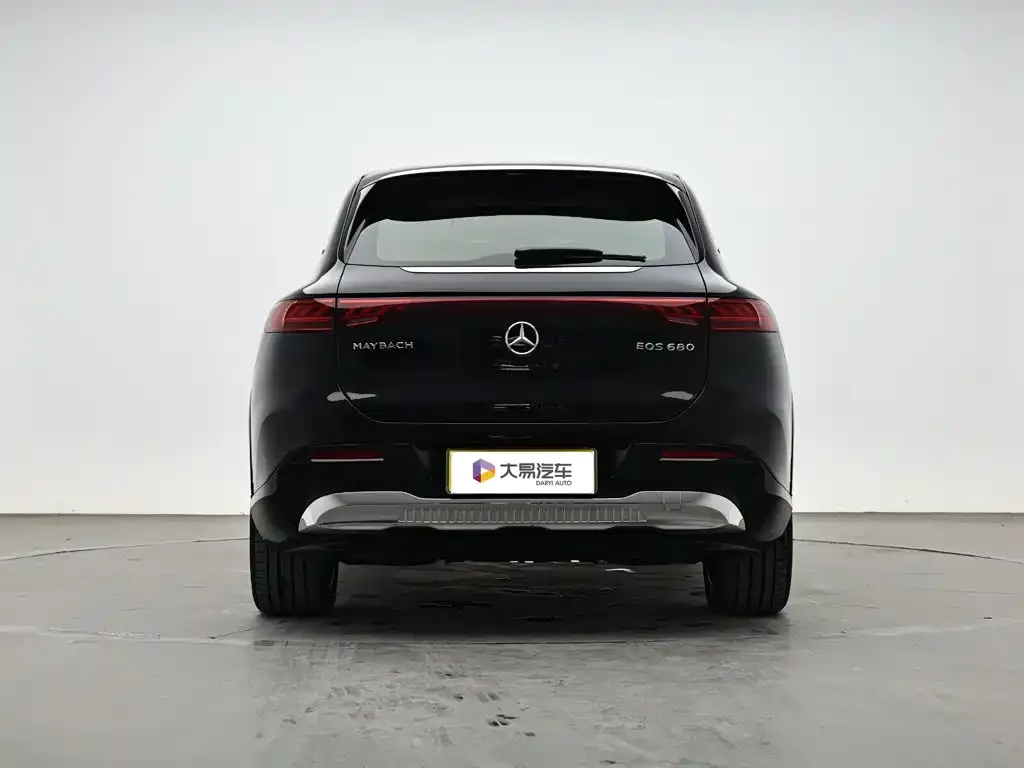 Mercedes-Benz EQS SUV — фото 5