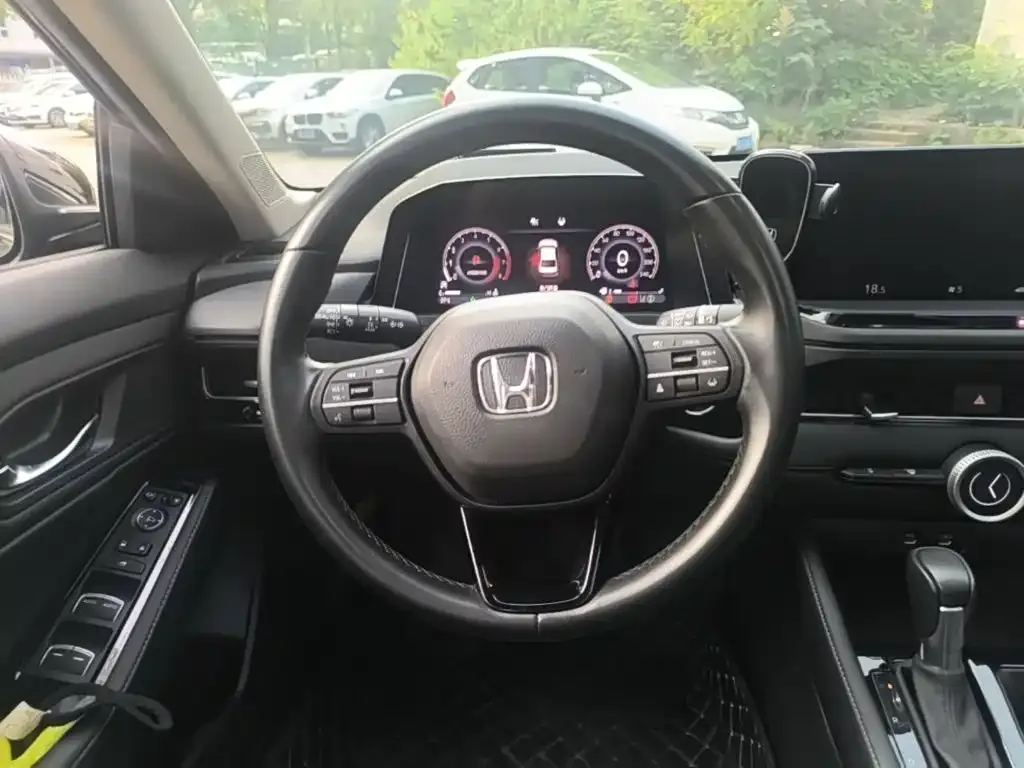 Honda Inspire — фото 6