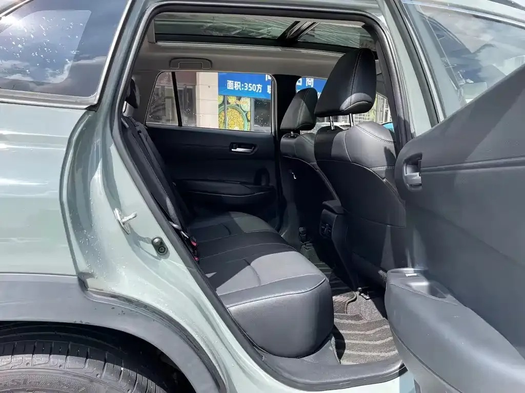 Toyota Corolla Cross — фото 4