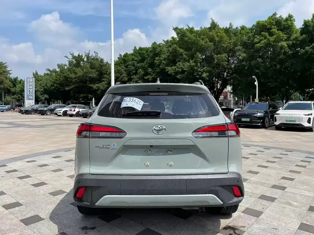 Toyota Corolla Cross — фото 10