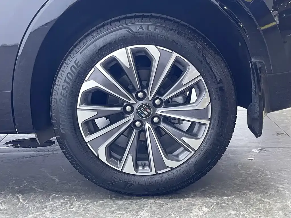 Buick Envision S — фото 10