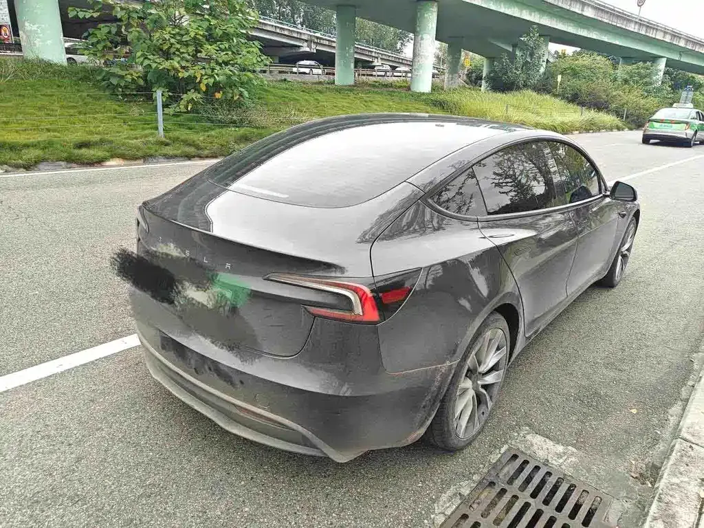 Tesla Model 3 — фото 6