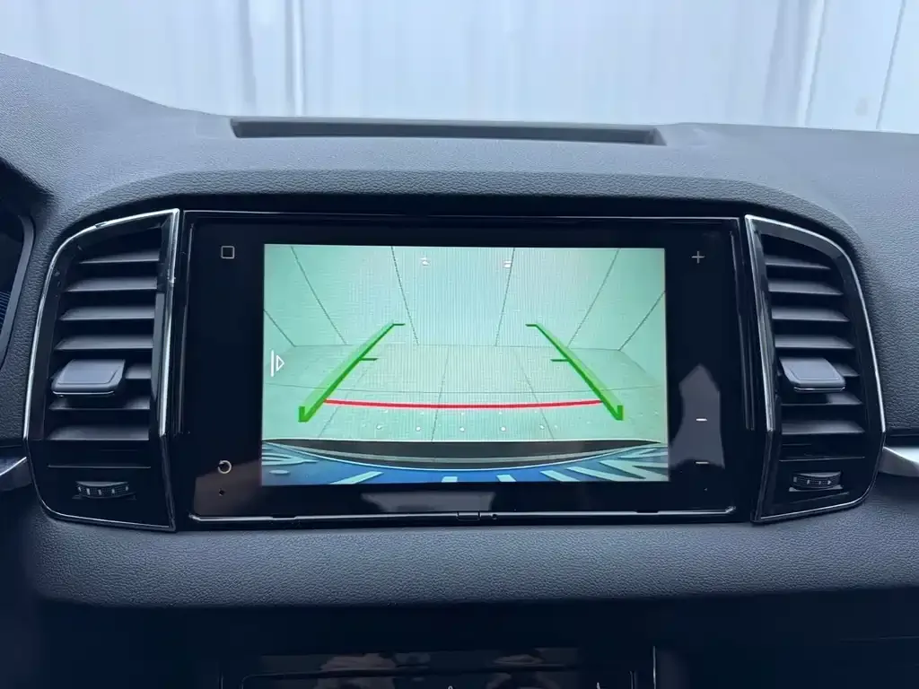 Skoda Karoq — фото 7