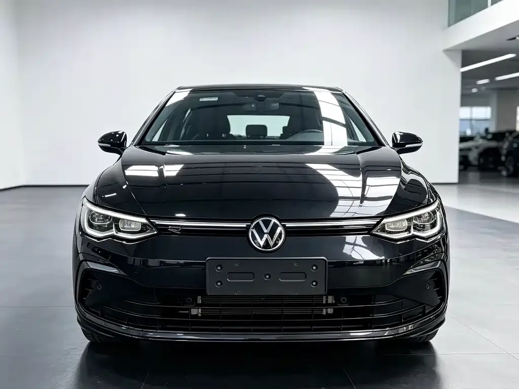 Volkswagen Golf — фото 5