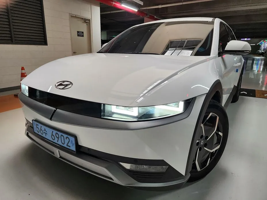 Hyundai Ioniq5 — фото 1