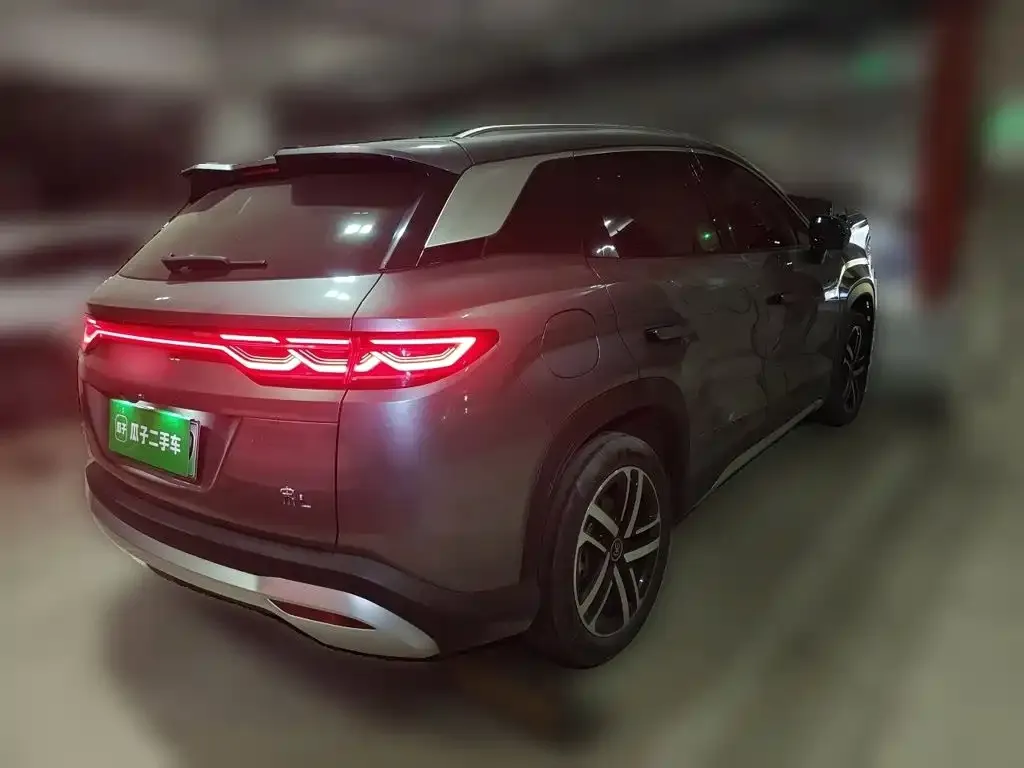 BYD L DM-i — фото 3