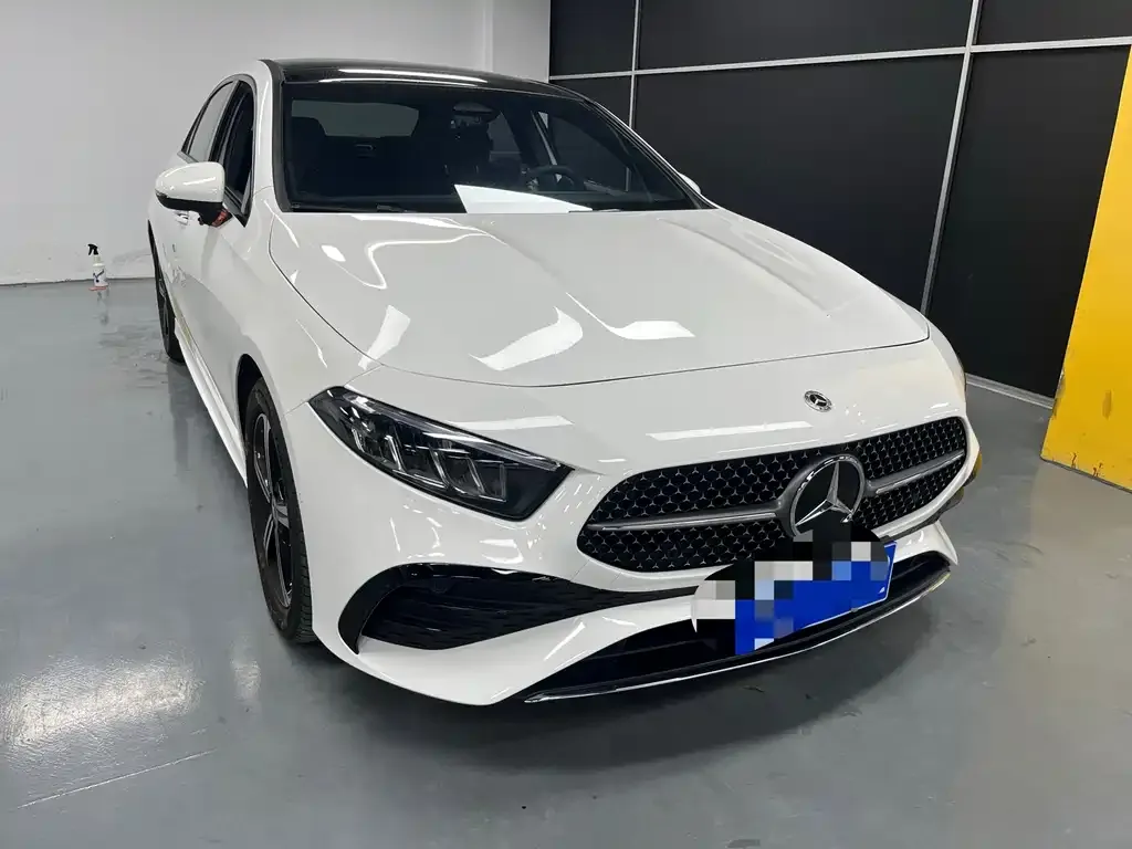 Mercedes-Benz A-Class — фото 1