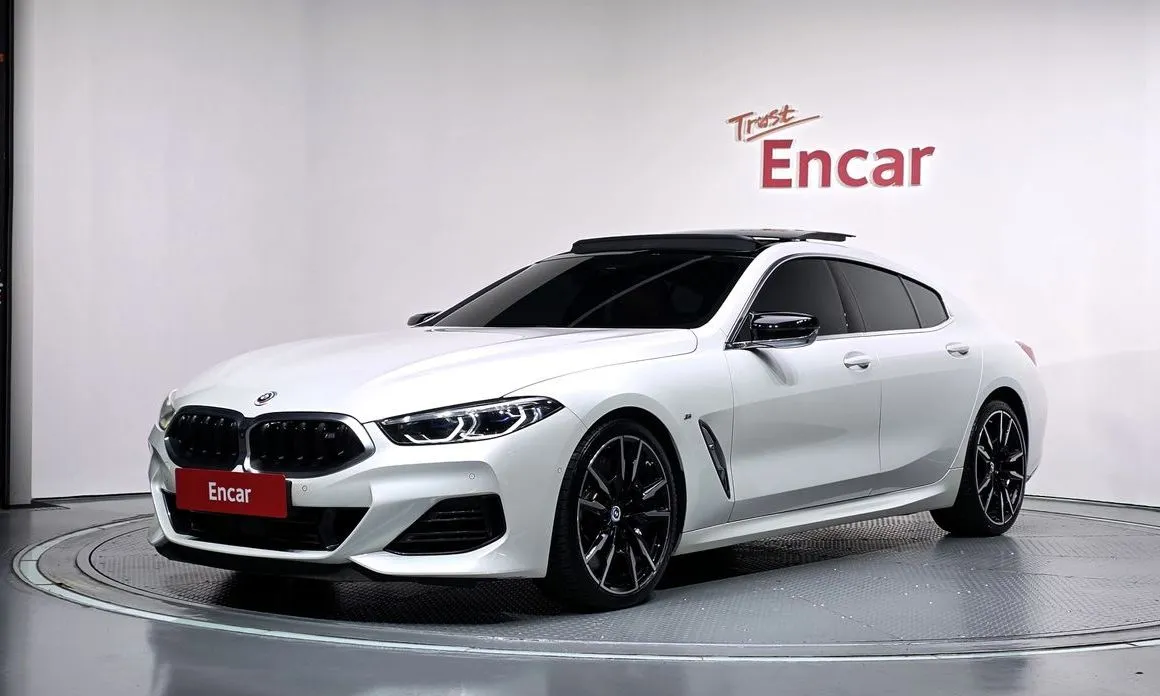 BMW 8-Series — фото 1