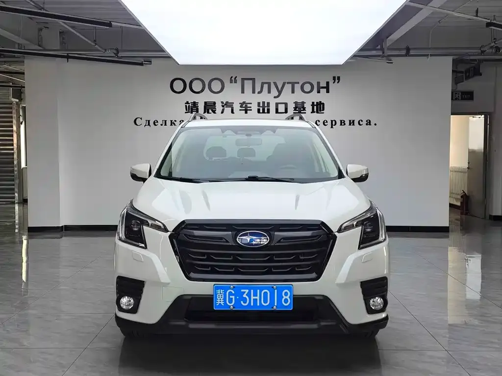 Subaru Forester — фото 1