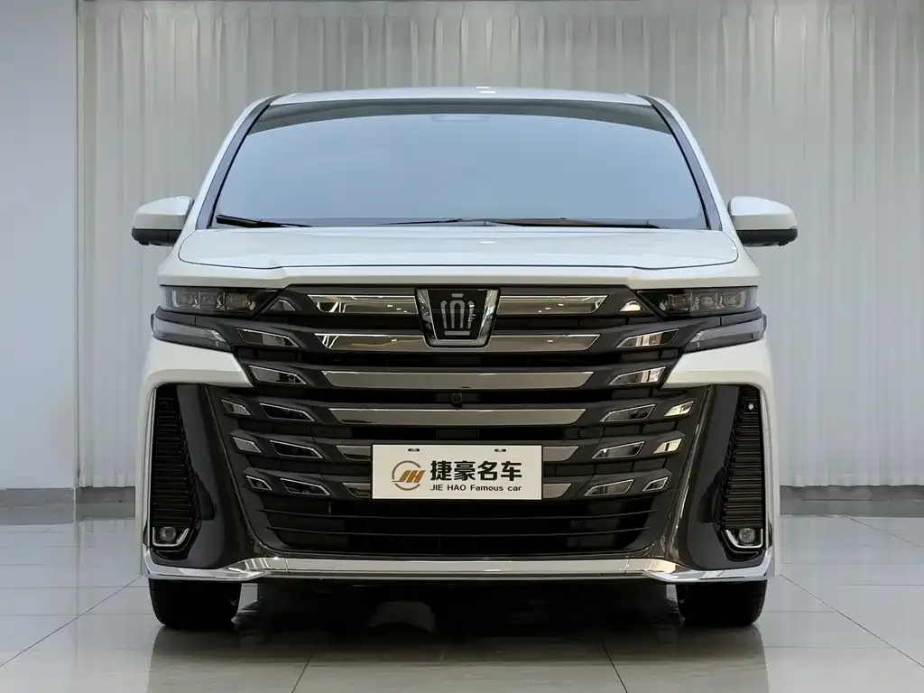 Toyota Vellfire — фото 5