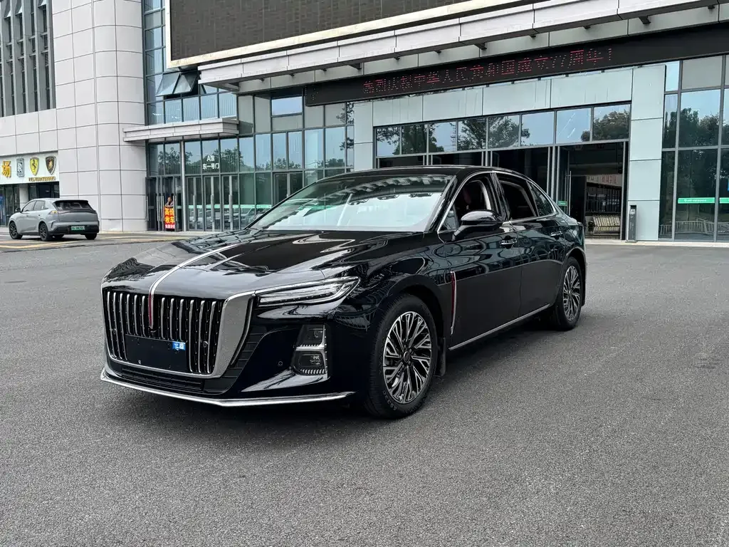 Hongqi H5 — фото 1