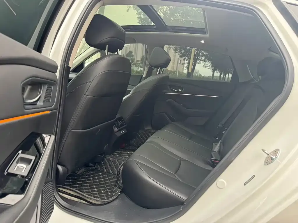 Honda Accord — фото 3