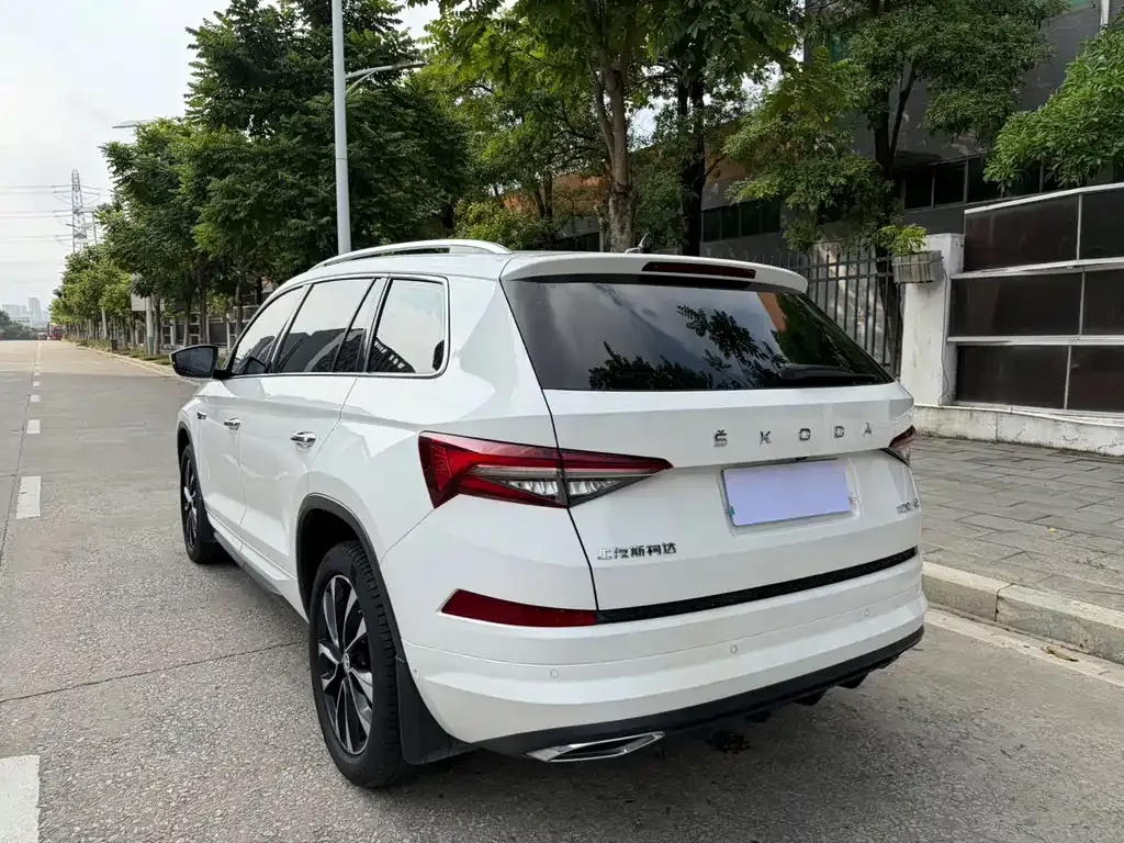 Skoda Kodiaq — фото 2