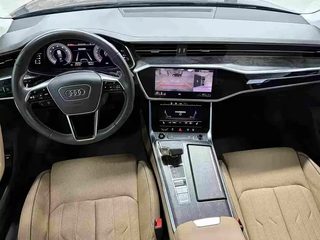 Audi A6L — фото 10