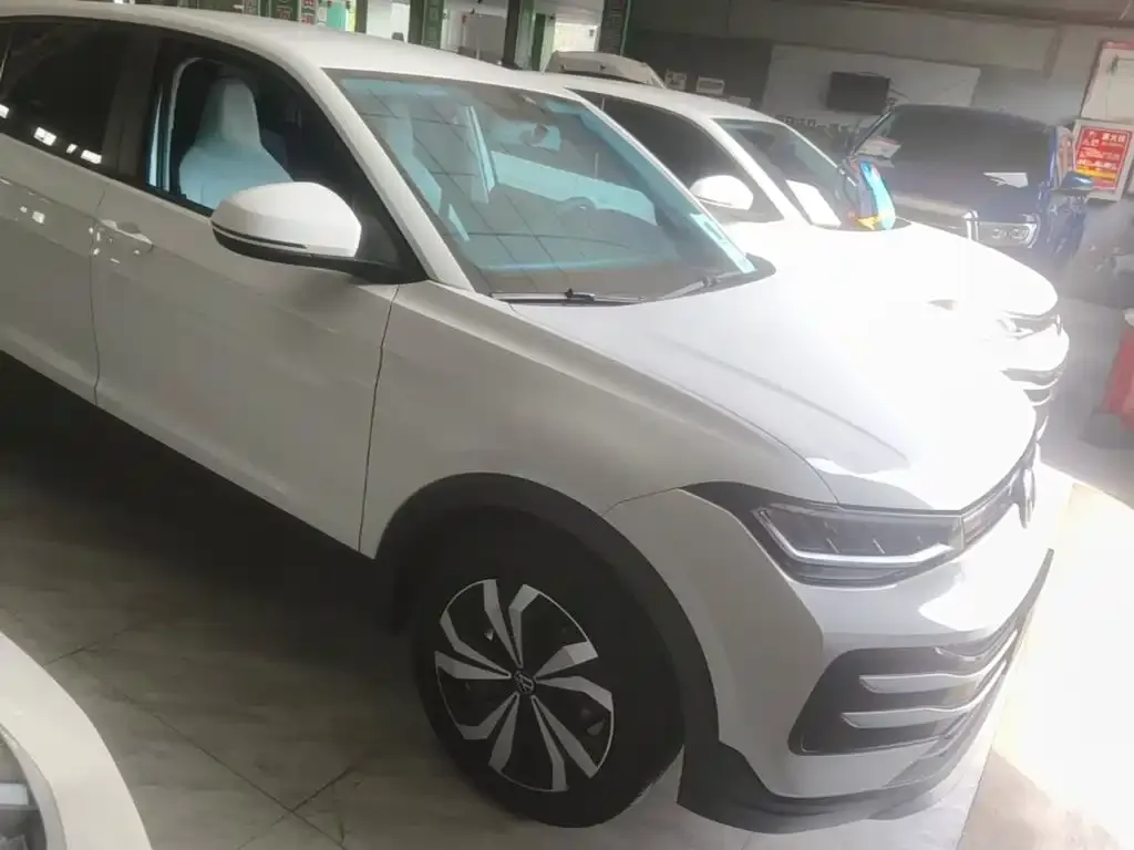 Volkswagen Tharu — фото 9