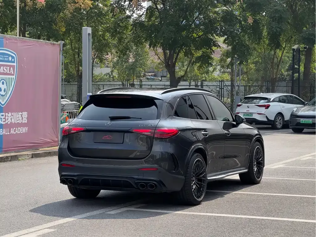 Mercedes-Benz GLC AMG — фото 8