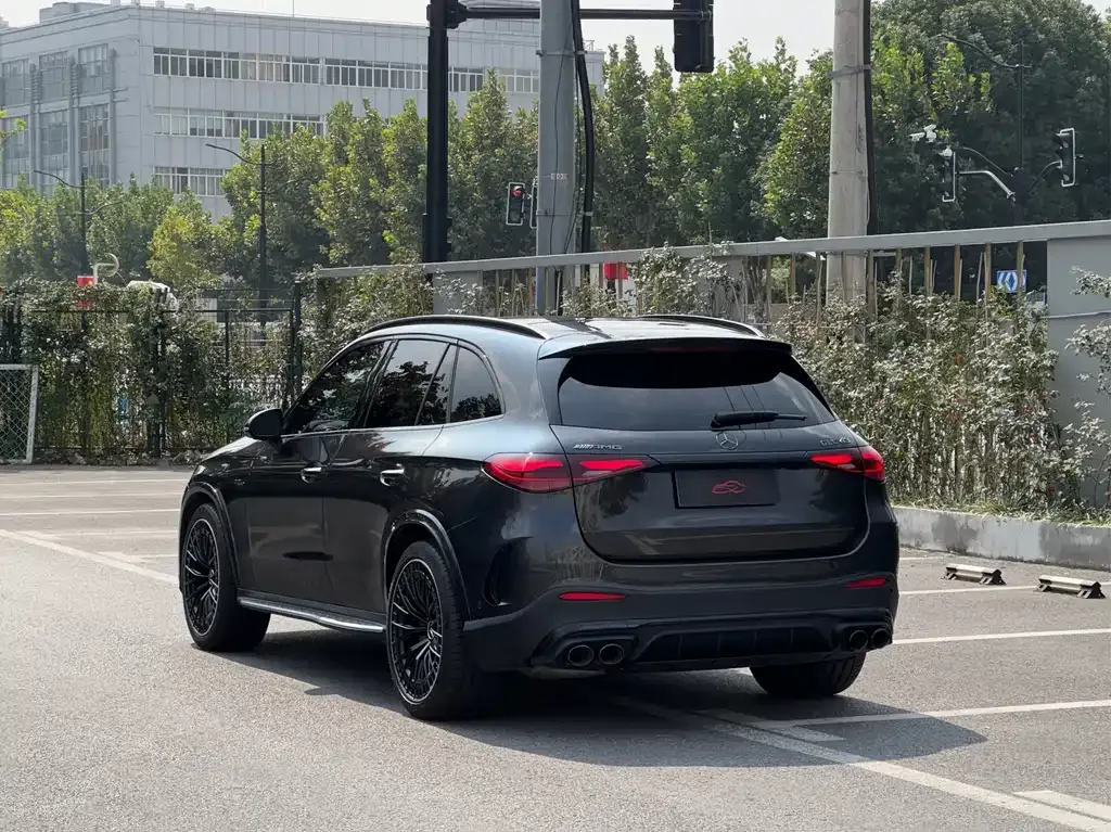 Mercedes-Benz GLC AMG — фото 9