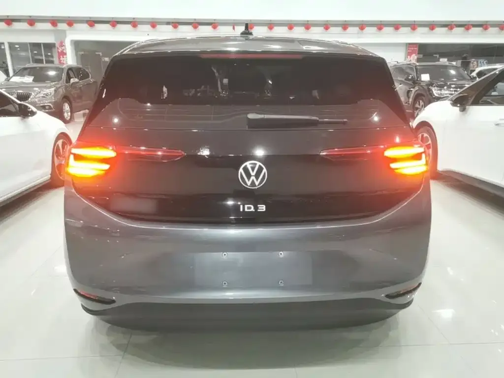 Volkswagen ID.3 — фото 2
