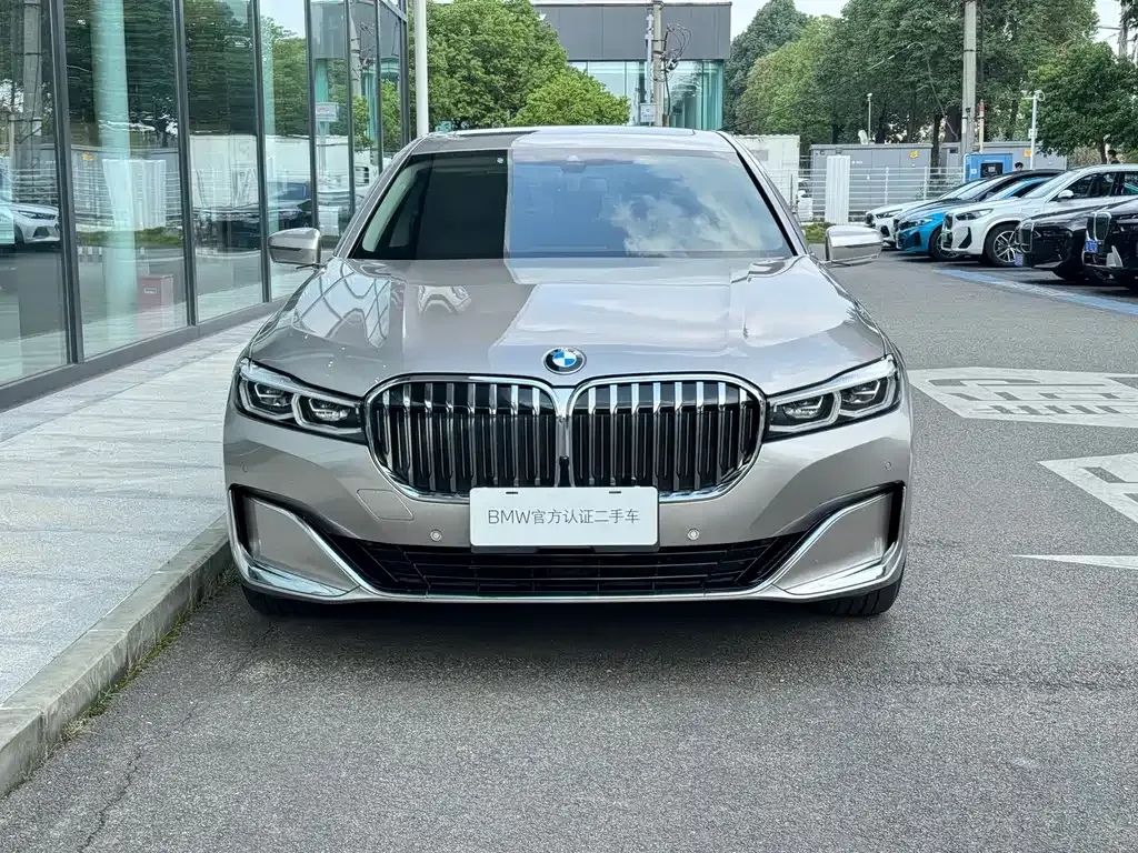 BMW 7 Series — фото 4