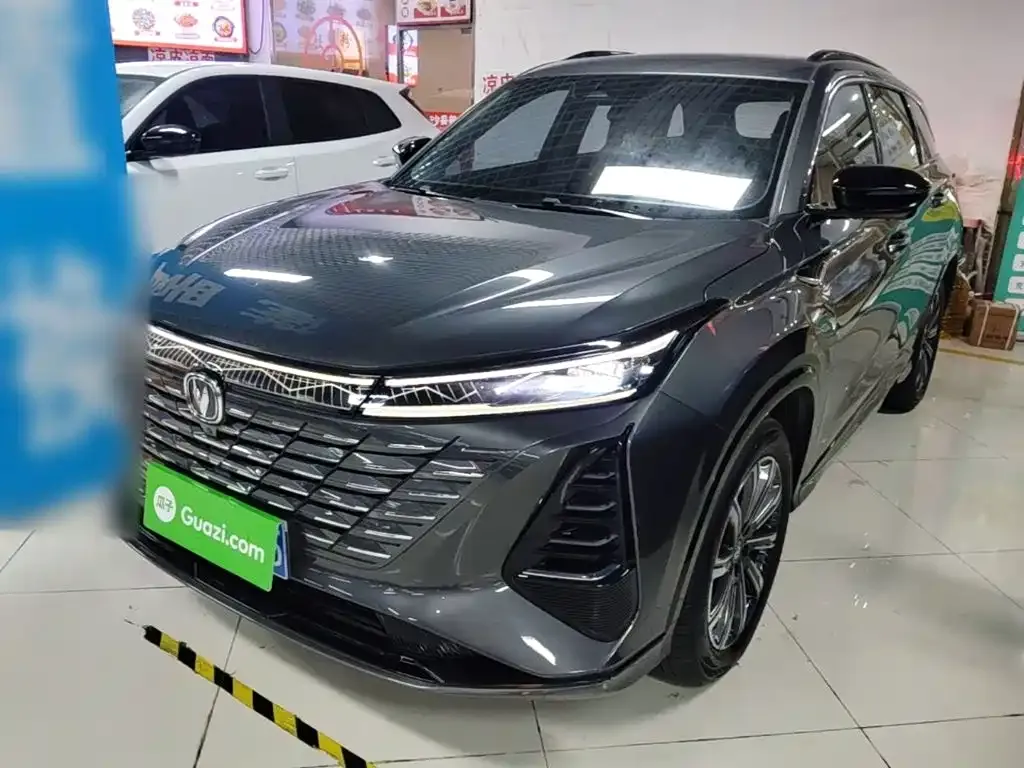 Changan CS75 PLUS — фото 1