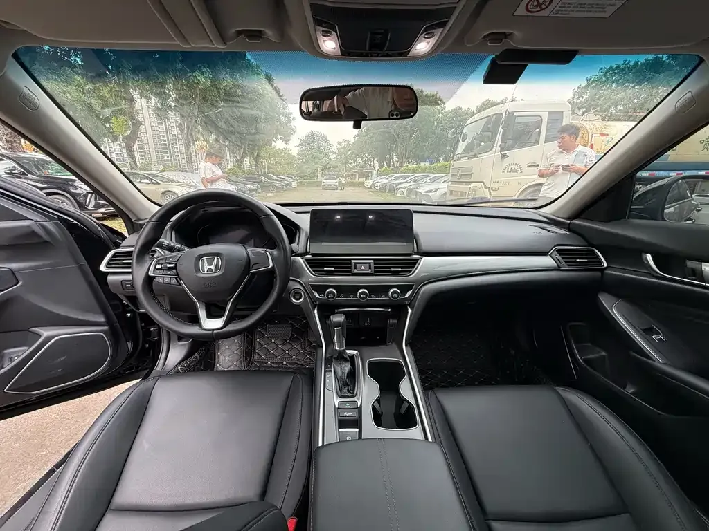 Honda Accord — фото 2