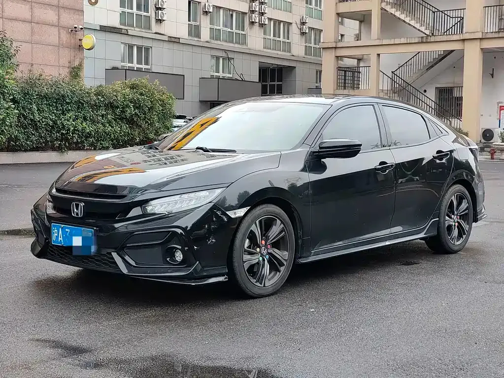 Honda Civic — фото 1