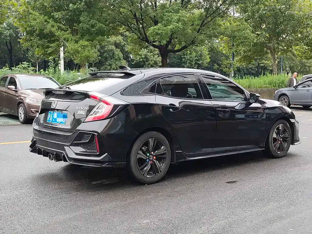 Honda Civic — фото 9