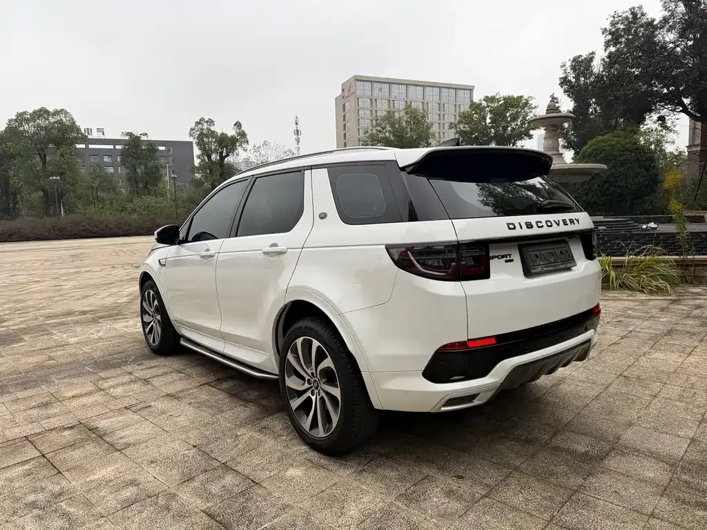 Land Rover Discovery Sport — фото 10