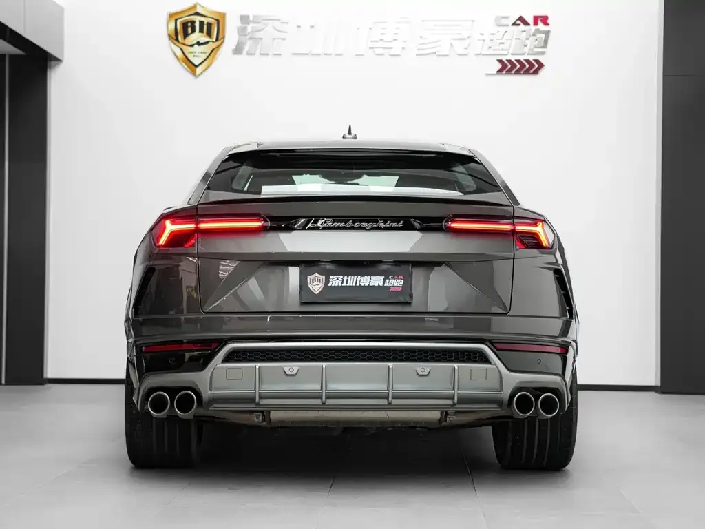 Lamborghini Urus — фото 10