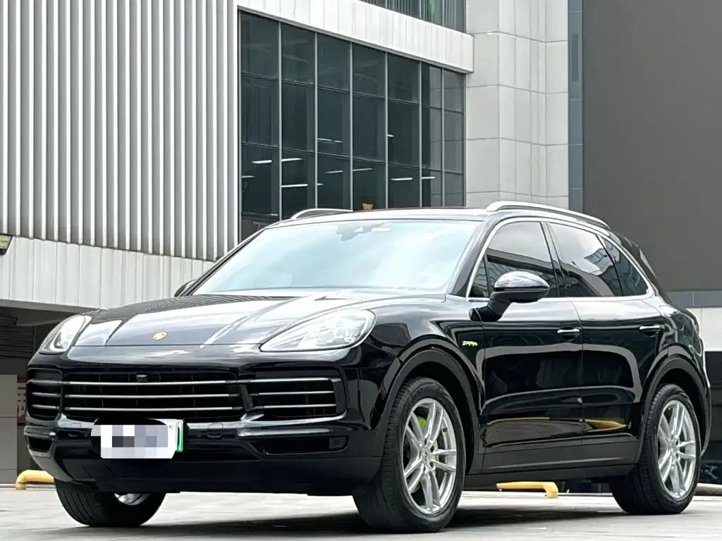 Porsche Cayenne Hybrid — фото 1
