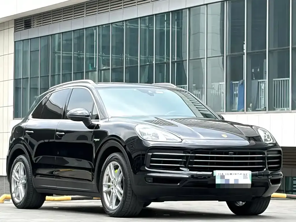 Porsche Cayenne Hybrid — фото 6