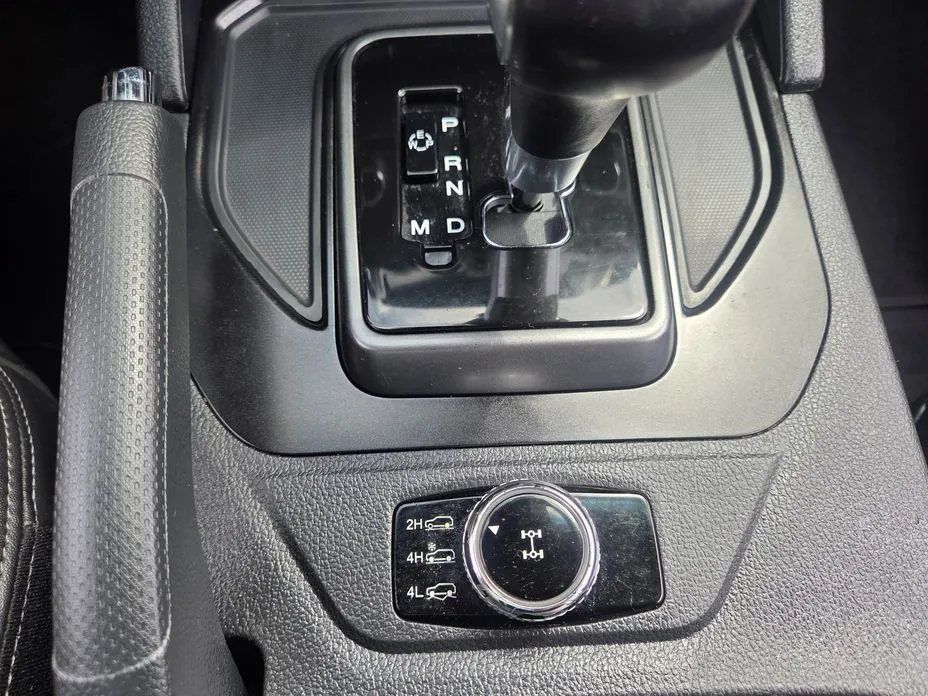 KG Mobility (Ssangyong) Rexton — фото 8