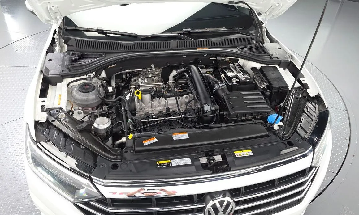 Volkswagen Jetta — фото 10