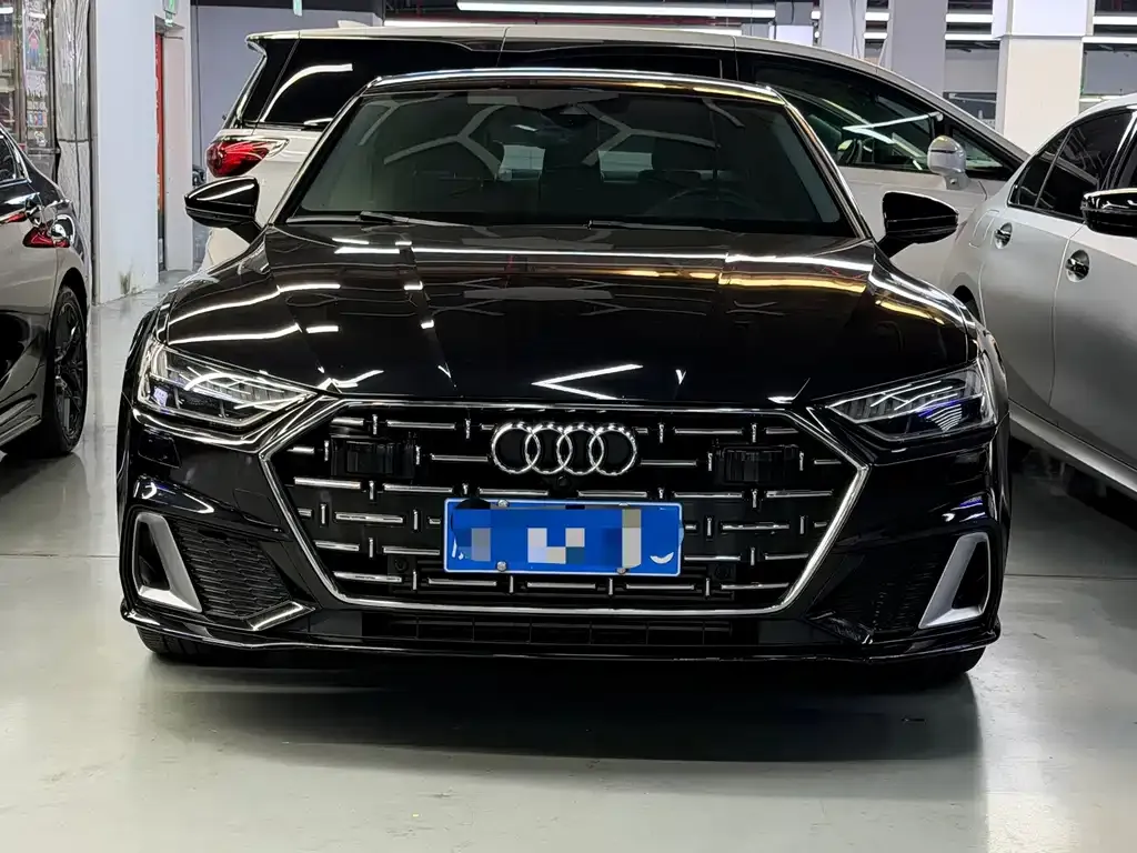 Audi A7L — фото 2