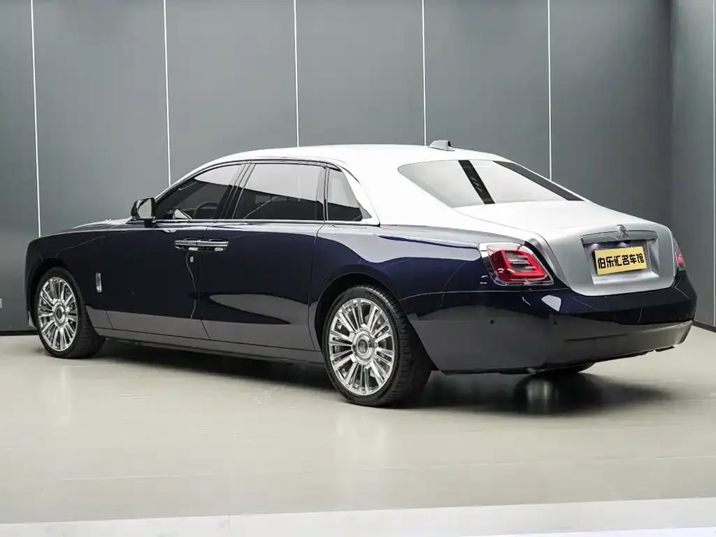 Rolls-Royce Ghost — фото 2