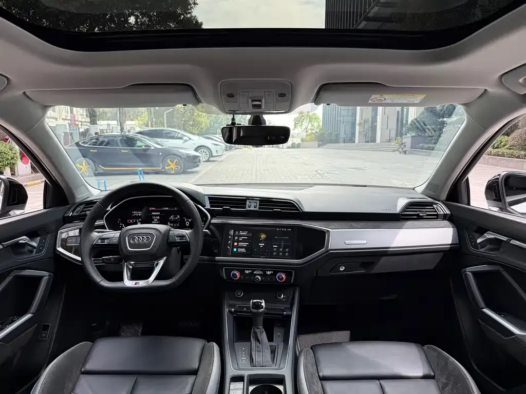 Audi Q3 Sportback — фото 9