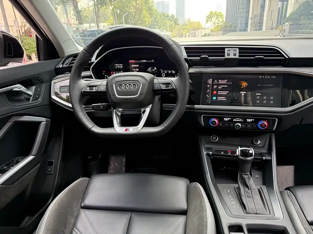 Audi Q3 Sportback — фото 3