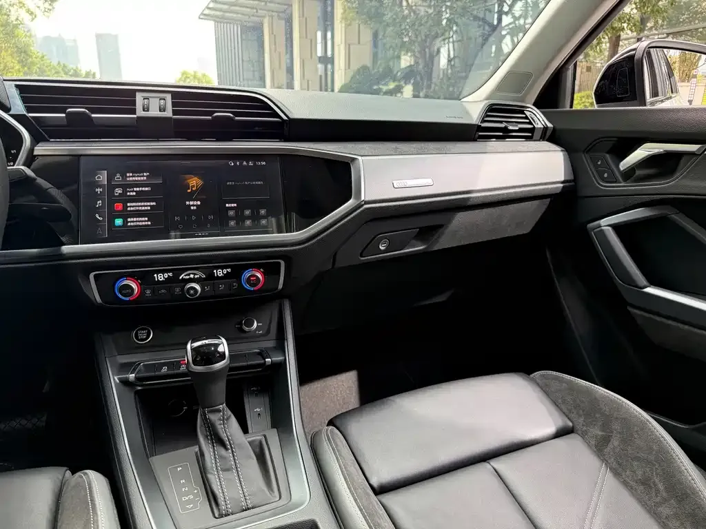 Audi Q3 Sportback — фото 6