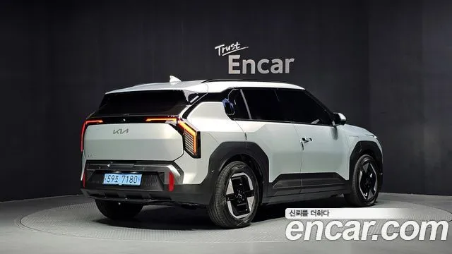 Kia EV3 — фото 3