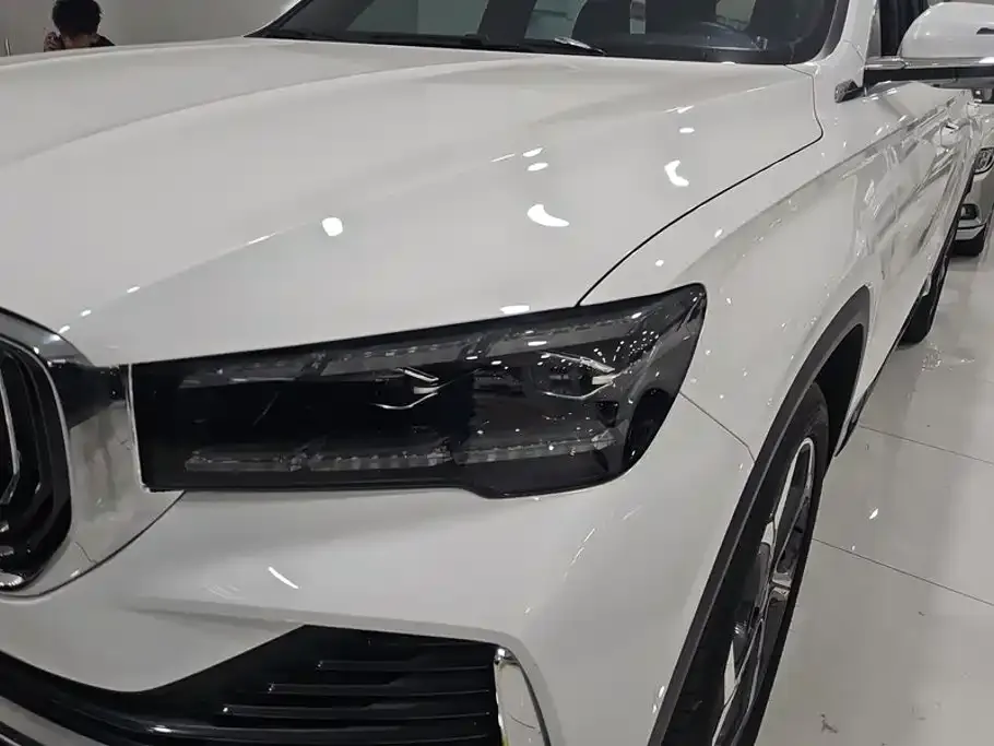 Geely Xingyue L — фото 10