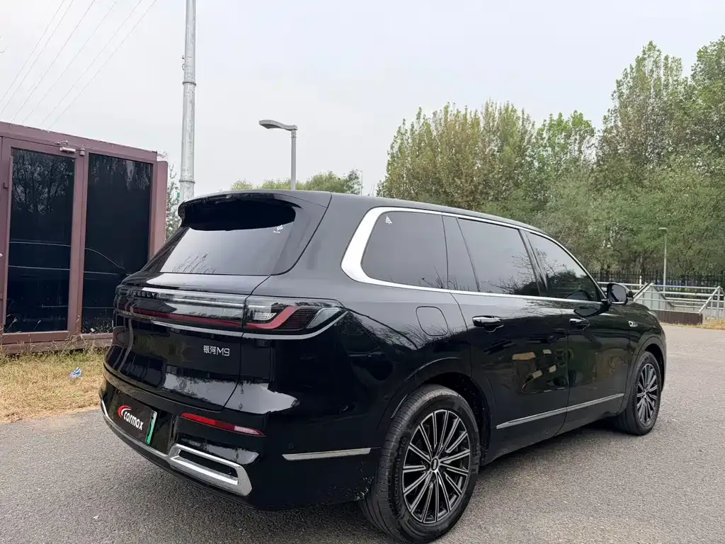 Geely Galaxy M9 — фото 4