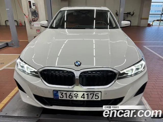 BMW 3-Series — фото 1